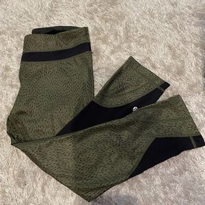 Lululemon Army Green Black Dots Crop Leggings